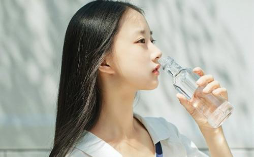 補(bǔ)水的正確方法